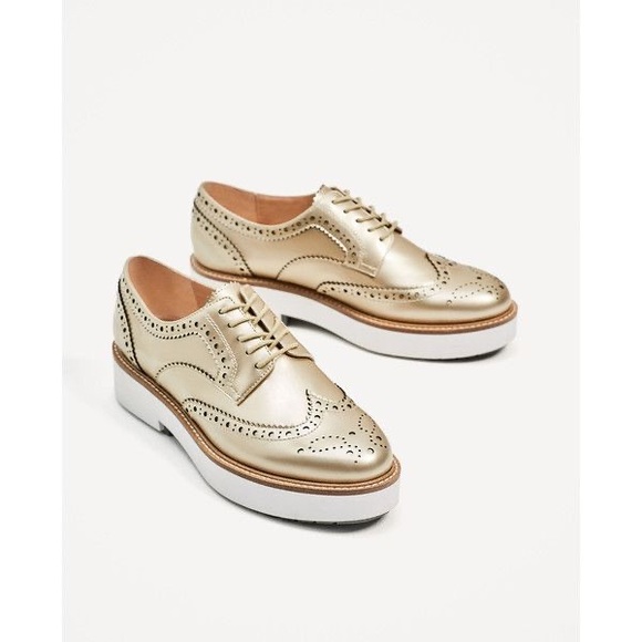 Zara Shoes - ✨✨ZARA GOLD DERBY SHOES✨✨